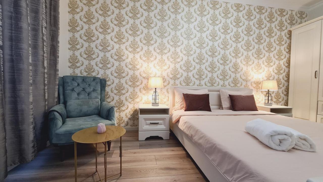 Appartement 5* Luxury Near Avram Iancu Sq New. Private Parking à Cluj-Napoca Extérieur photo