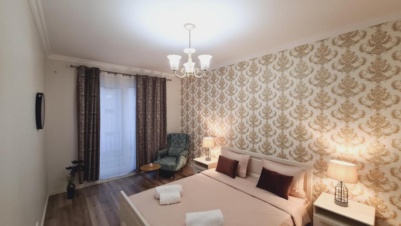 Appartement 5* Luxury Near Avram Iancu Sq New. Private Parking à Cluj-Napoca Extérieur photo