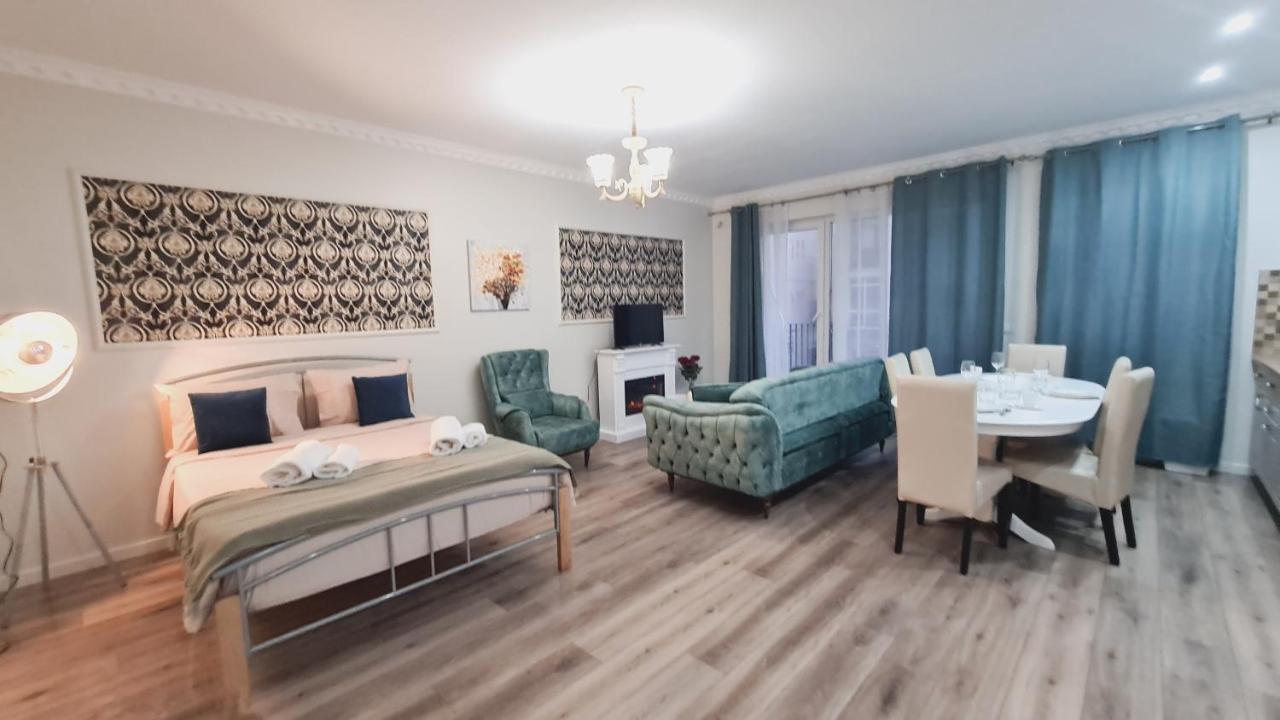 Appartement 5* Luxury Near Avram Iancu Sq New. Private Parking à Cluj-Napoca Extérieur photo