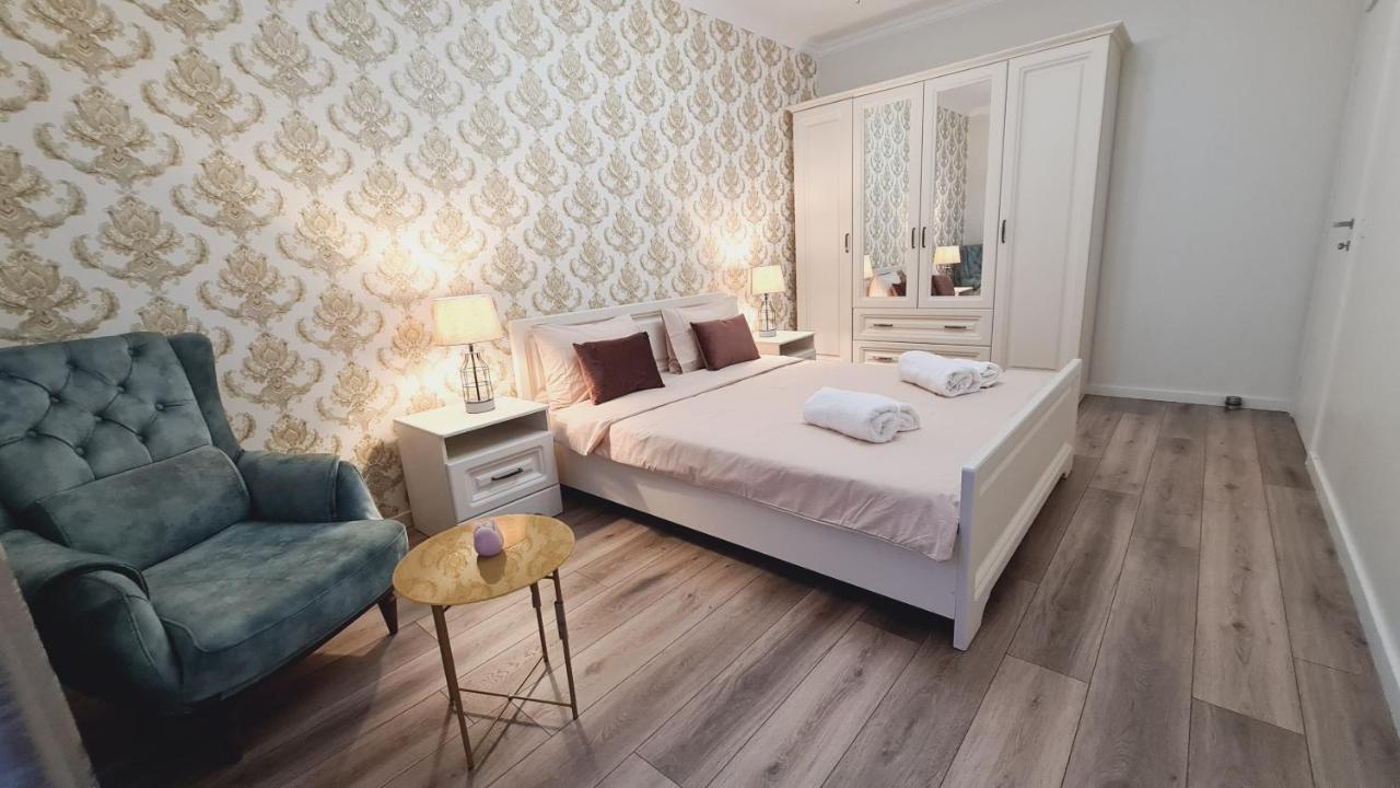 Appartement 5* Luxury Near Avram Iancu Sq New. Private Parking à Cluj-Napoca Extérieur photo