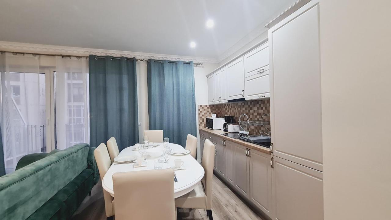Appartement 5* Luxury Near Avram Iancu Sq New. Private Parking à Cluj-Napoca Extérieur photo