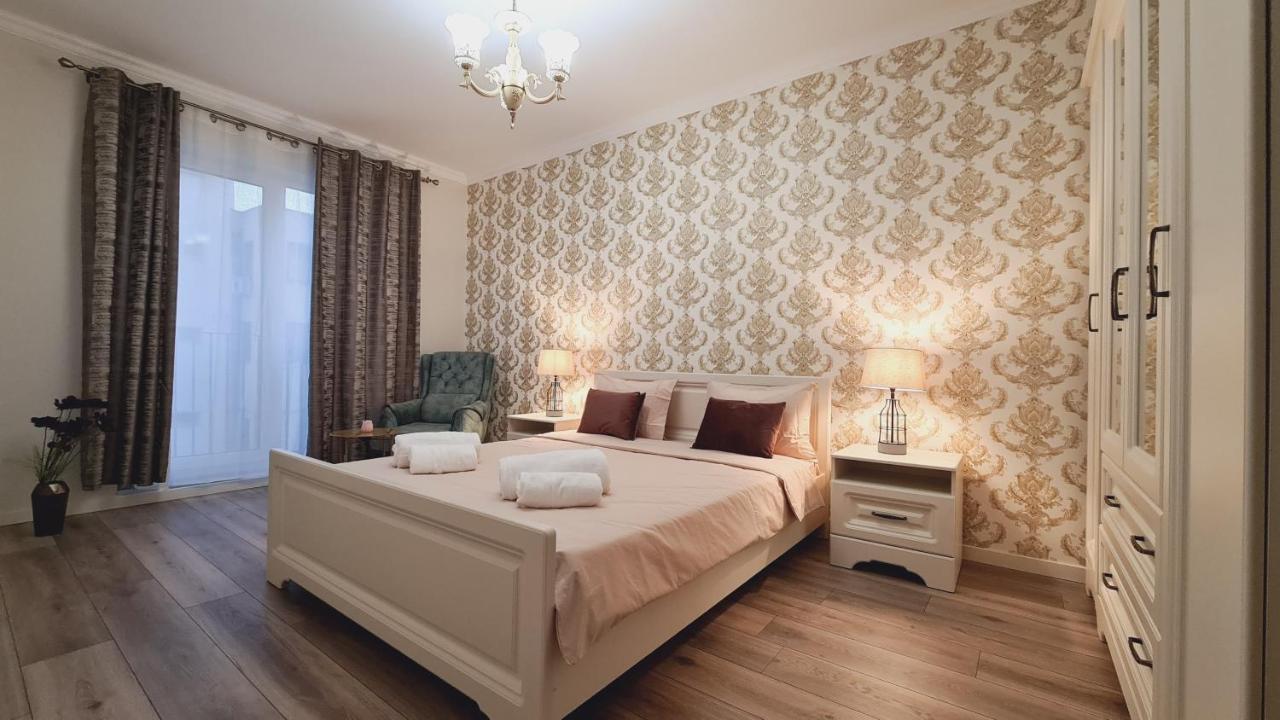Appartement 5* Luxury Near Avram Iancu Sq New. Private Parking à Cluj-Napoca Extérieur photo